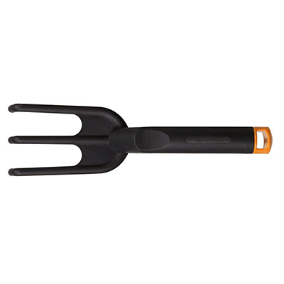 Plastic garden cultivator for container gardening